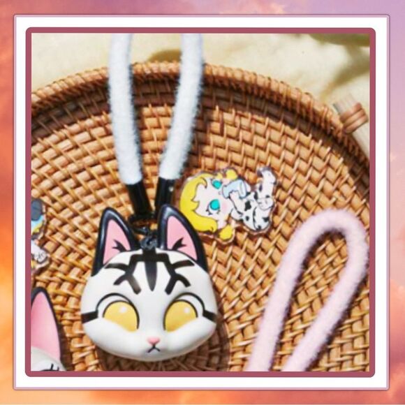 Pop Mart Baby Molly & Baby Tabby Series Squishy Charm - Milk Lover - Picture 16 of 16